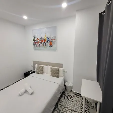 Hotel Ayz Silvela - Auto Check-in