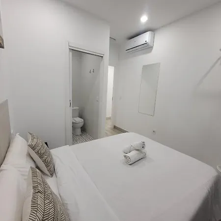 Hotel Ayz Silvela - Auto Check-in *
