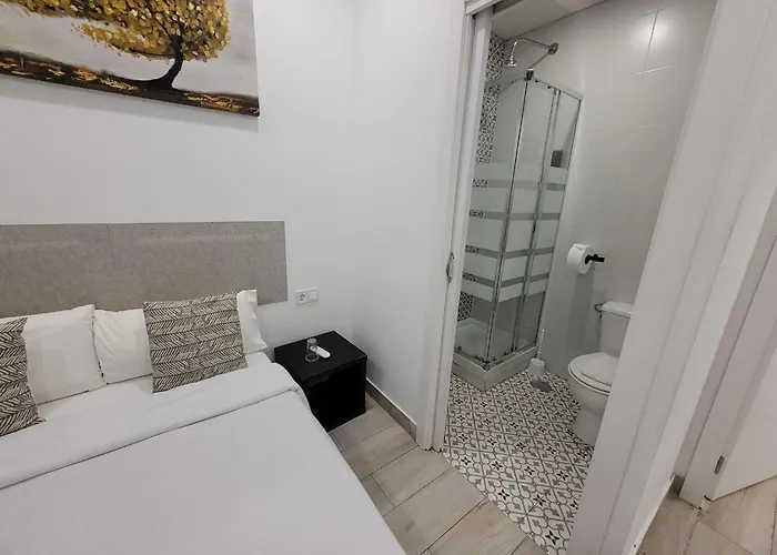 Ayz Silvela - Auto Check-in *