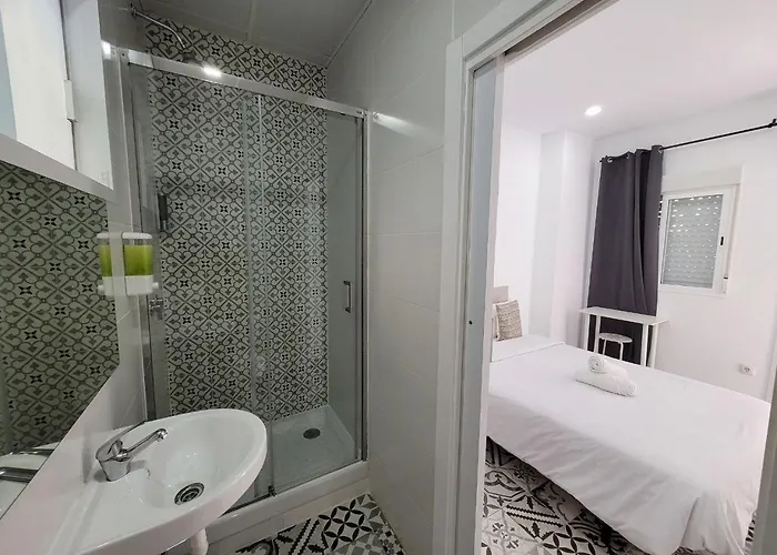 Ayz Silvela - Auto Check-in فندق