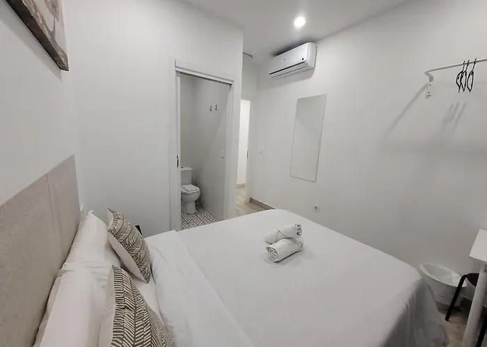 فندق Ayz Silvela - Auto Check-in *