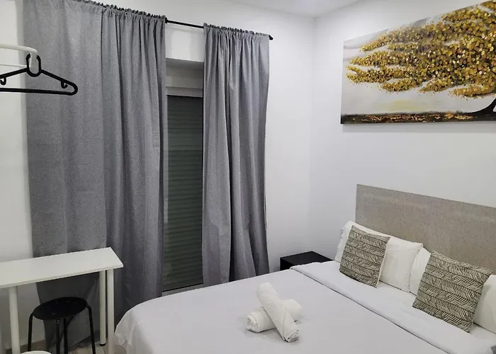 Ayz Silvela - Auto Check-in * مالقة