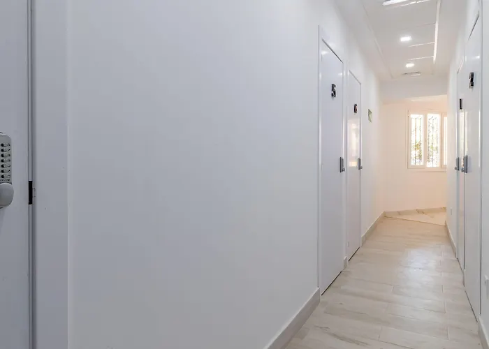 Ayz Silvela - Auto Check-in فندق *