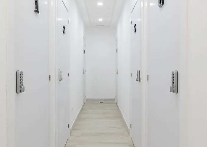 فندق Ayz Silvela - Auto Check-in *