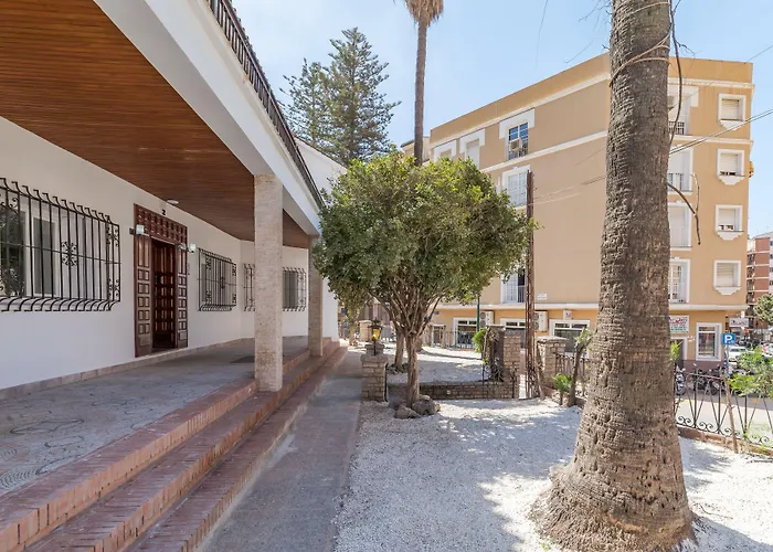 Ayz Silvela - Auto Check-in *