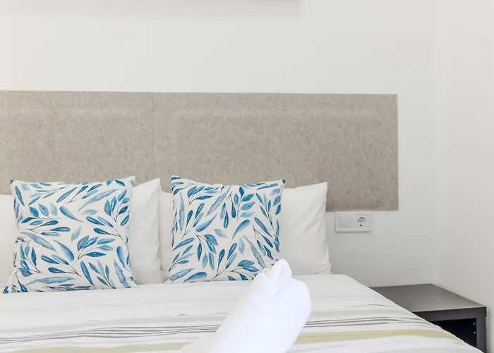 Ayz Silvela - Auto Check-in * مالقة