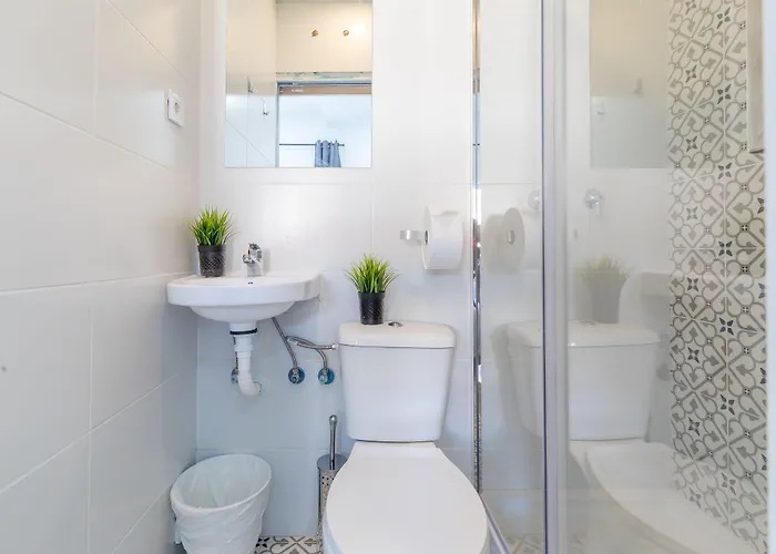 فندق Ayz Silvela - Auto Check-in *