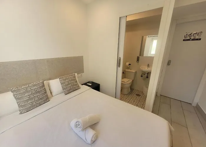 Ayz Silvela - Auto Check-in مالقة