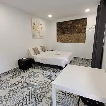 Ayz Silvela - Auto Check-in Otel