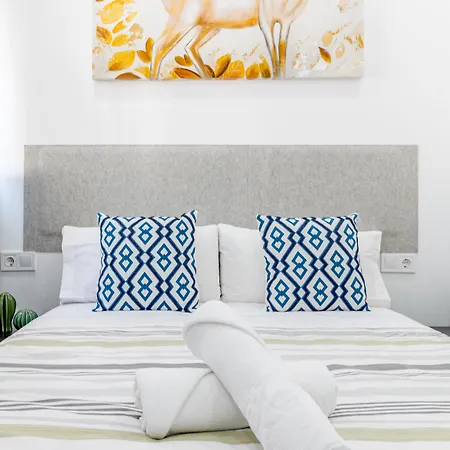 Hotel Ayz Silvela - Auto Check-in *