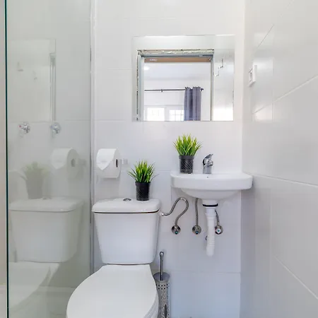 Ayz Silvela - Auto Check-in Málaga